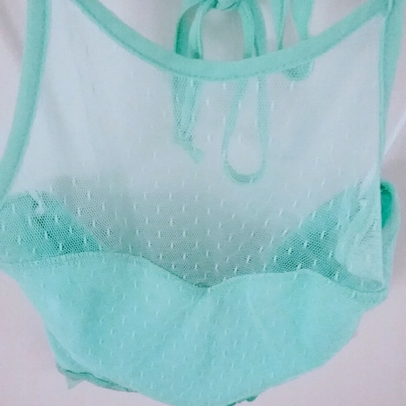 🌸CLEARANCE!🌸💥NWT💥Mint Lace Halter Crop Top - Picture 6 of 8